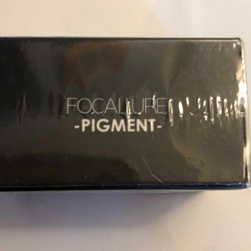 NIB #17 Aqua Glimmer High Pigment Loose Eye Powder - Picture 10 of 13